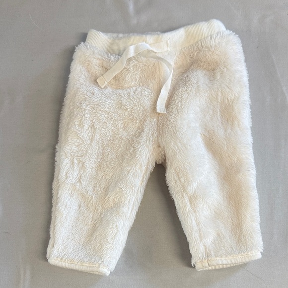 GAP Baby Cream plush Pants - Picture 1 of 3